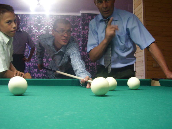 Алмаз Валиев