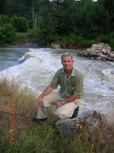 Григорий Олейник