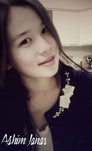 Жанар Ашим