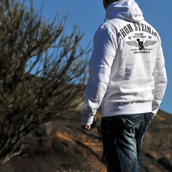 Влад Александров