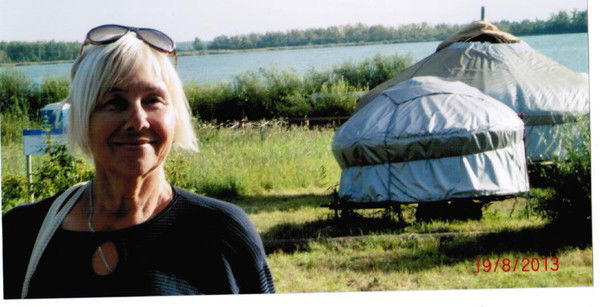 Сахарова Раиса