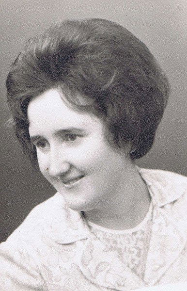 Вера Елакаева