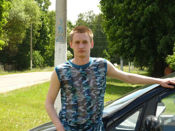 Денис Попов