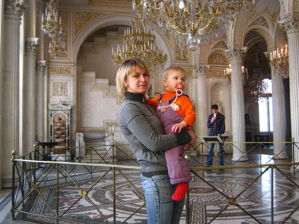 Анастасия Манглус