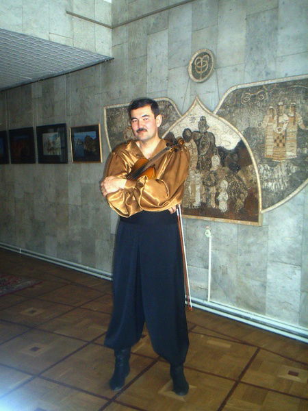 Ахтам Файзиев