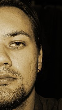 Артём Леонович