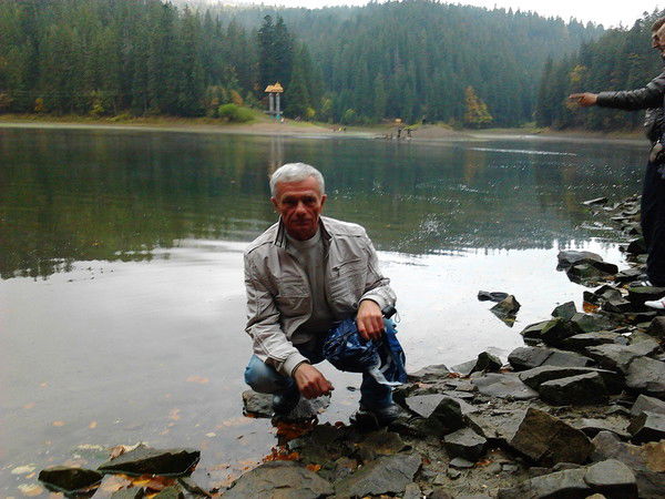 Ярослав ******