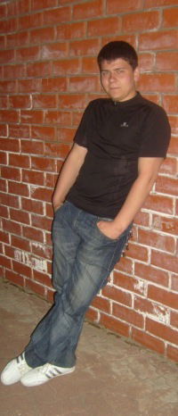 Александр Хаустов