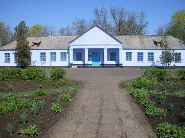 Школа Новоочаков