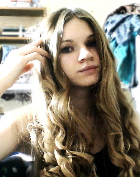 Лена Лобастова