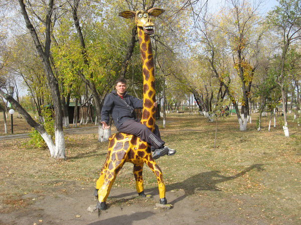 Алексей Генов