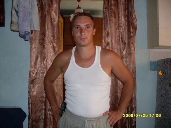 Олег Панасенко