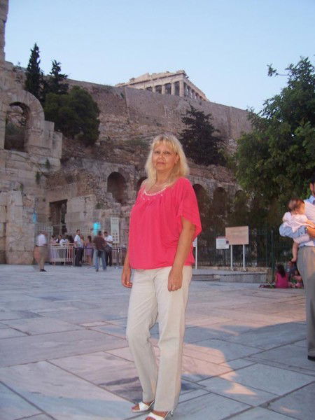 Люда Комисарова