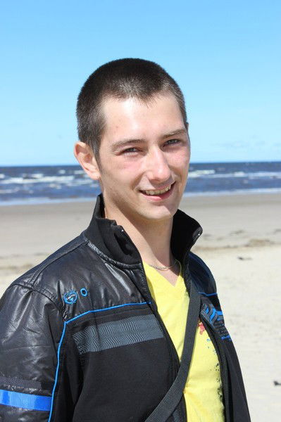 Артём Иванов