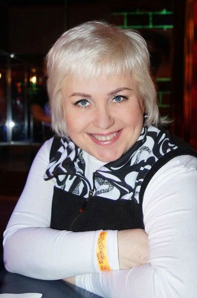 Лена Казакова