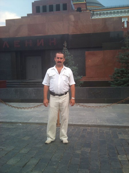 Тарас Ш В Е Ц