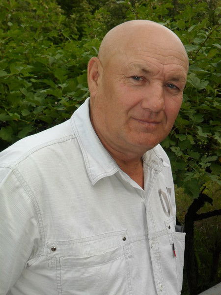 Анатолий Разинов