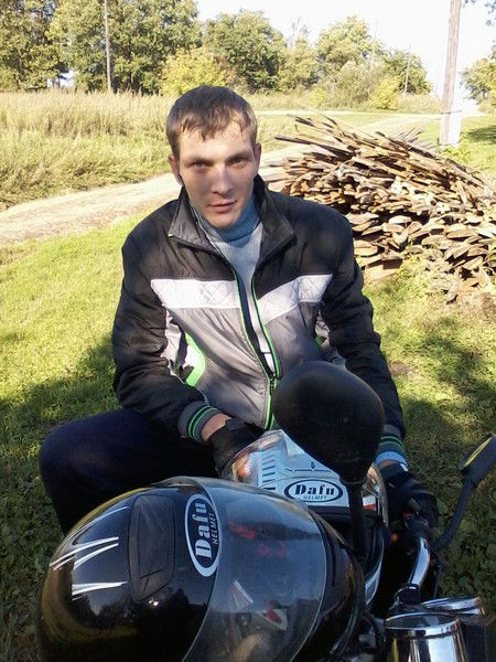 Александр Серов