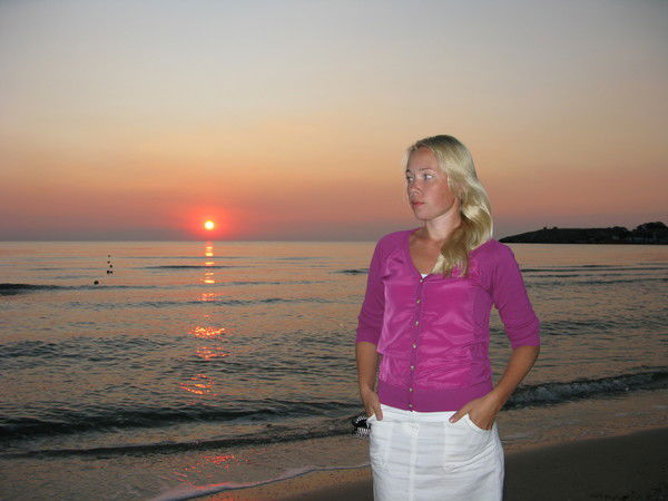 Анна Богомолова