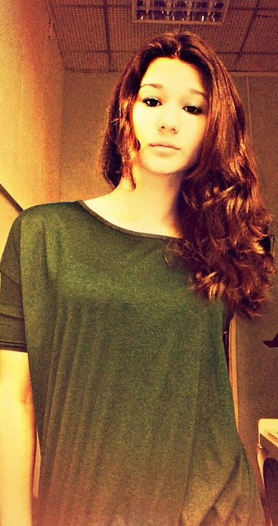 Лера Угарова