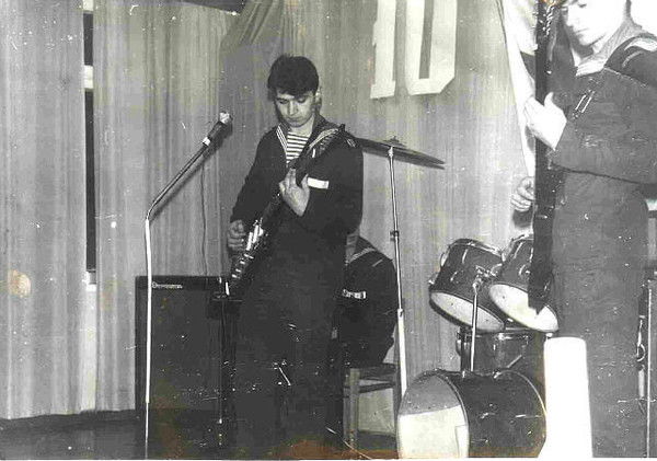 Виктор Пешков