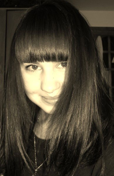 Алёна Челяева