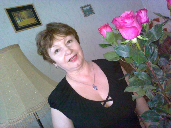 Зоя Плотникова