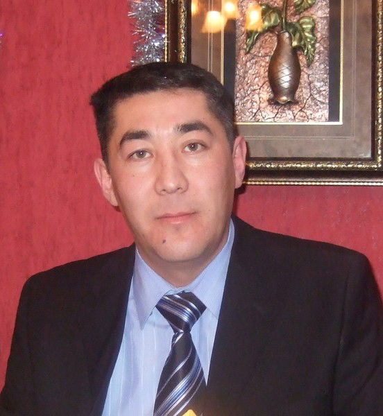 Дулат Шакенов