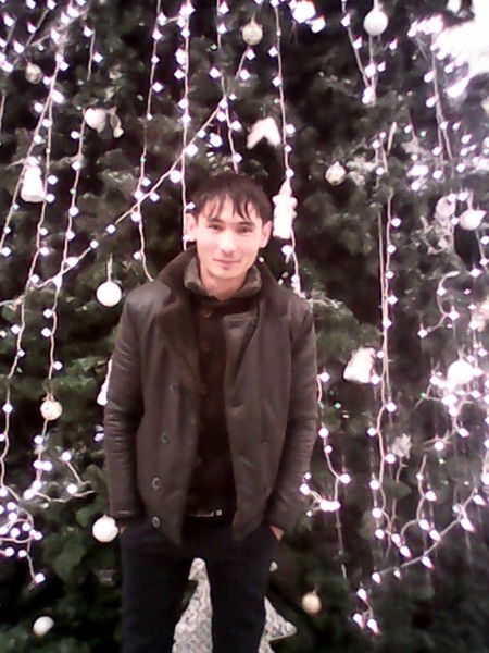 Азат Сапаров