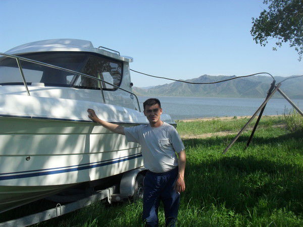 Аубакиров Эдуард