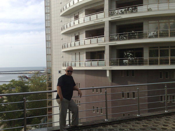 Валерий Охотников