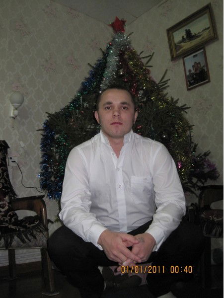 Александр Леонов