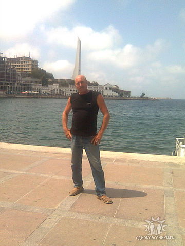 Олег Фролов