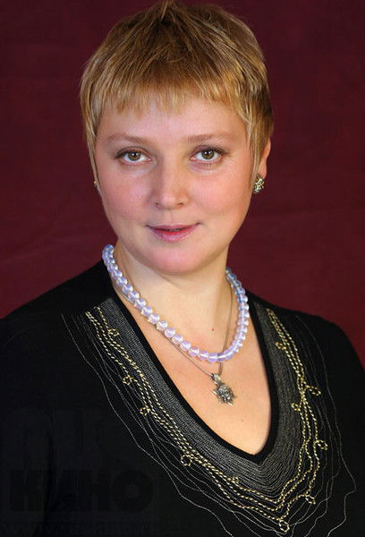 Елена Холопова