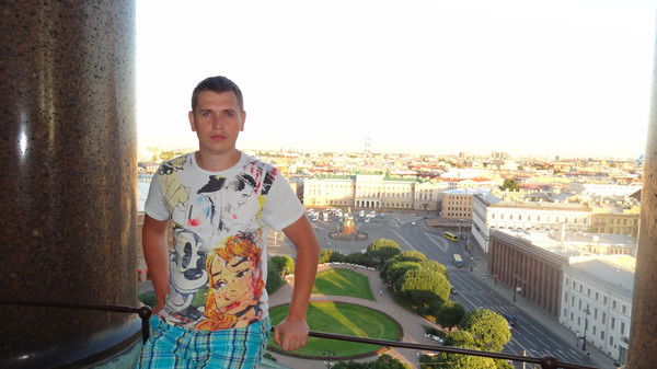 Денис Калинин