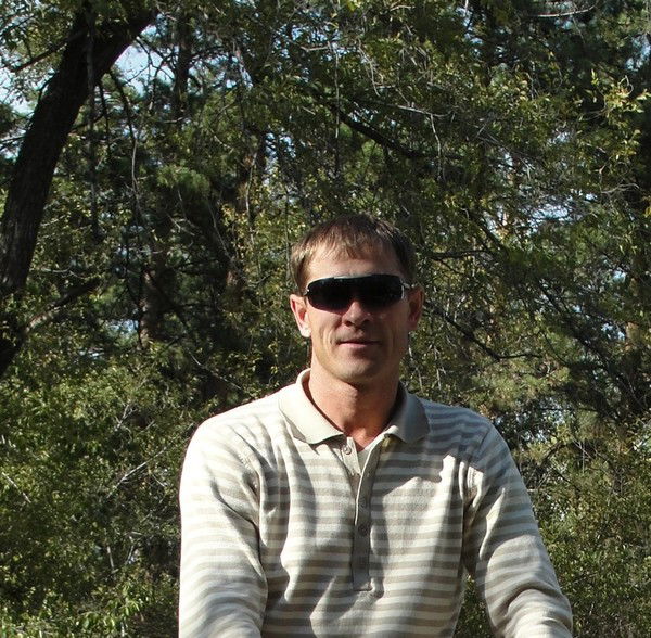 Алексей Сухарь