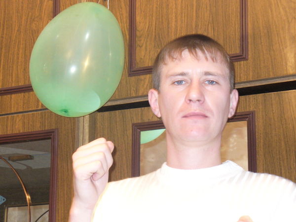 Артём Мельников