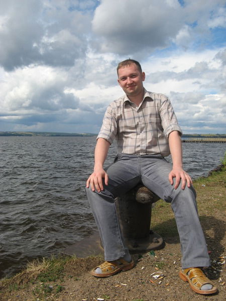 Виктор Неволин