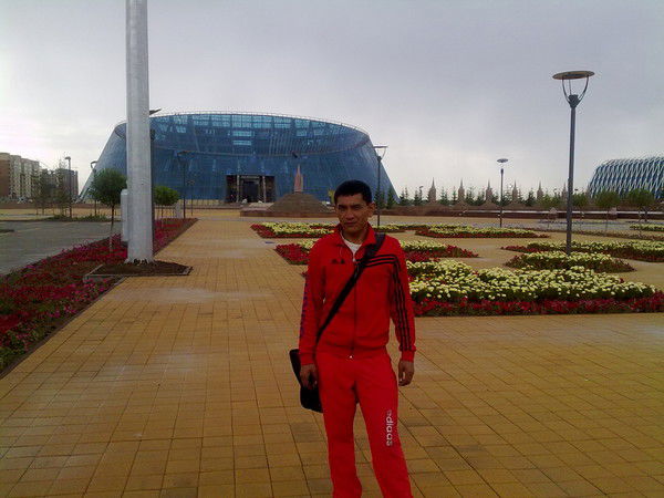 Рустам Даханов