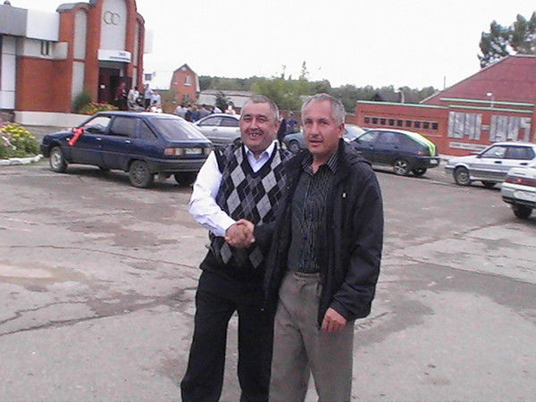 Иван Иванов