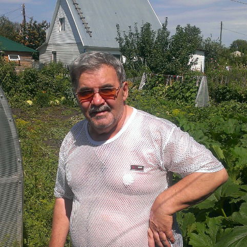 Равхат Назматдинов