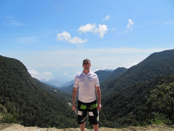 Николай Попов