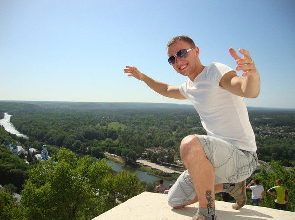 Александр Дубин