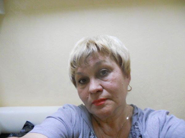 Нина Артемовна Карлова