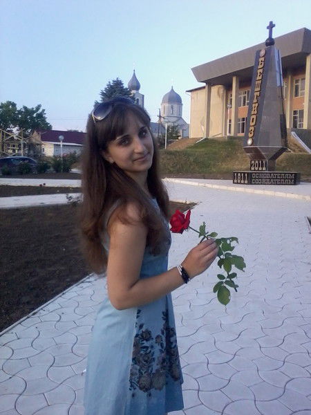 Олечка Параскива