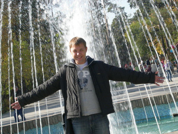 Александр Сафонов