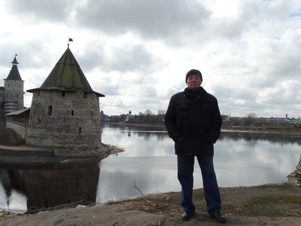 Константин Шарапов