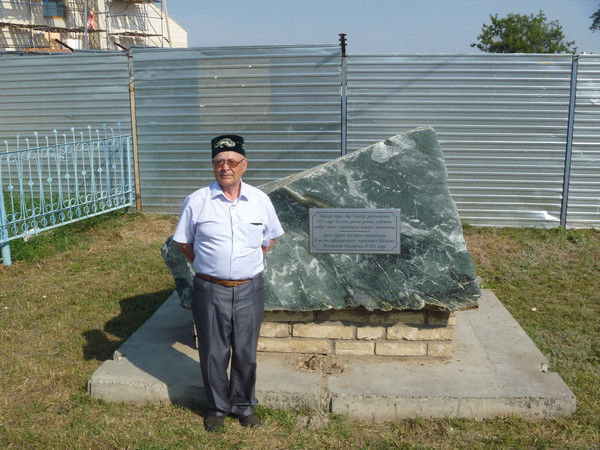 Анас Фахриев