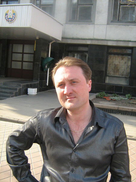 Константин Неверов