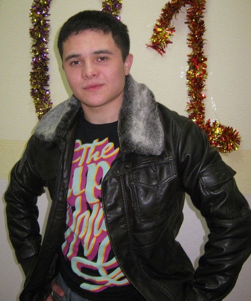 Женя Тырнов